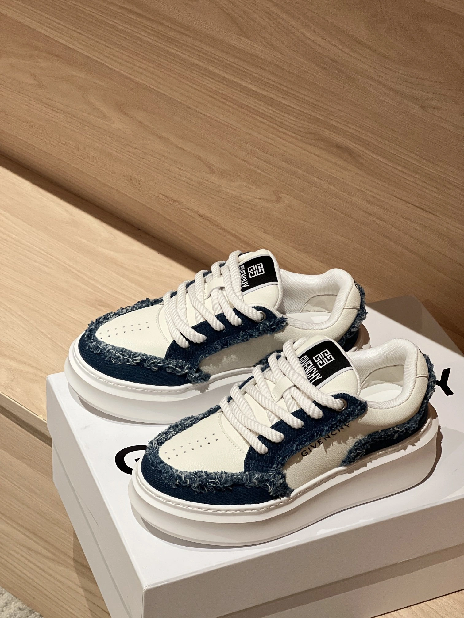 OOBB-- 6iv593hy Heel height：4.5CM Calfskin item:D-X230L2069